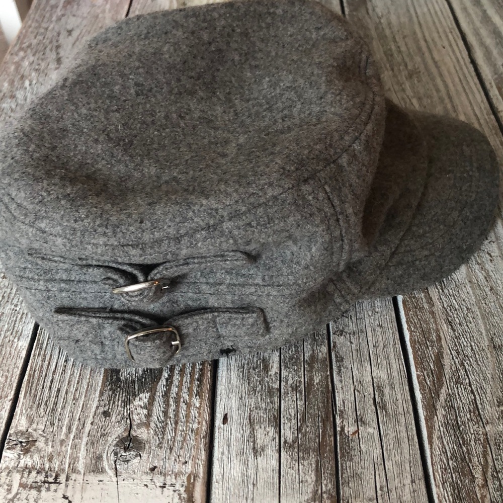 Ladies wool hat ⭐️ 3 for $15 ⭐️